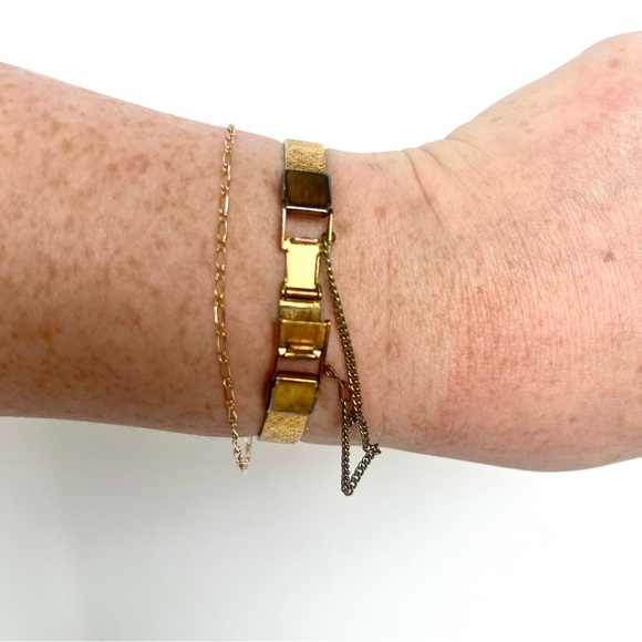 Vintage 80s P4 Bulova Gold Tone Womens Diamond Accent Quartz Watch - Picture 8 of 8